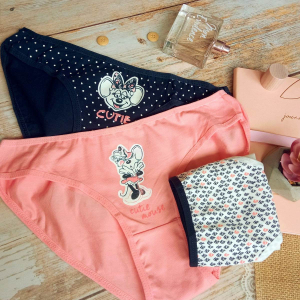 Набір жіночих трусиків, розмір M