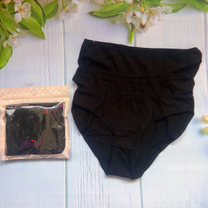 Набір жіночих трусиків, розмір M